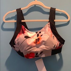 NWT Fabletics sports bra